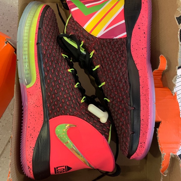 Nike Alpha Dunks - Picture 5 of 5